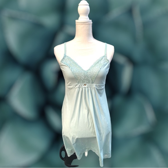 Essential Bodywear Lacy Chemise sea green size medium (see fit) sample - Picture 5 of 8